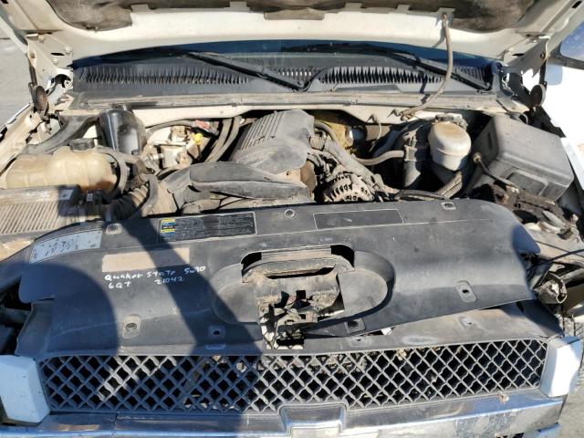 2GCEC19T841249799 - 2004 CHEVROLET SILVERADO C1500 WHITE photo 11