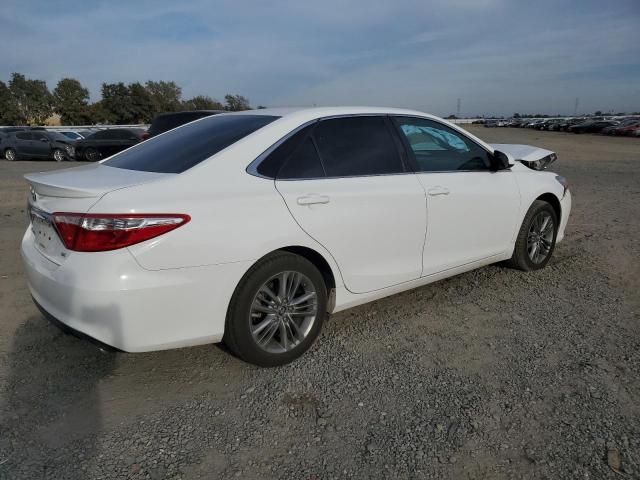 4T1BF1FK4GU242939 - 2016 TOYOTA CAMRY SE LE Beyaz fotoğraf 3