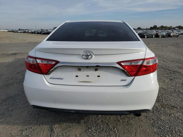 4T1BF1FK4GU242939 - 2016 TOYOTA CAMRY SE LE Beyaz fotoğraf 6