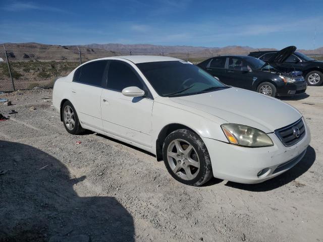 1N4BL11D74C149636 - 2004 NISSAN ALTIMA SE WHITE photo 4