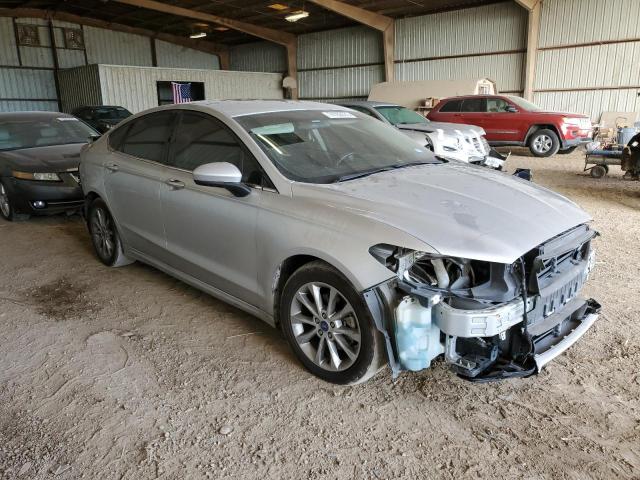 3FA6P0H78HR326573 - 2017 FORD FUSION SE SILVER photo 4