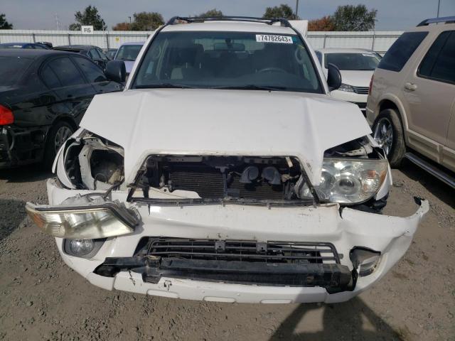 JTEZU14RX8K011724 - 2008 TOYOTA 4RUNNER SR5 WHITE photo 5