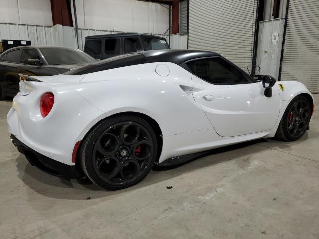 ZARBAAA47HM245045 - 2017 ALFA ROMEO 4C WHITE photo 3