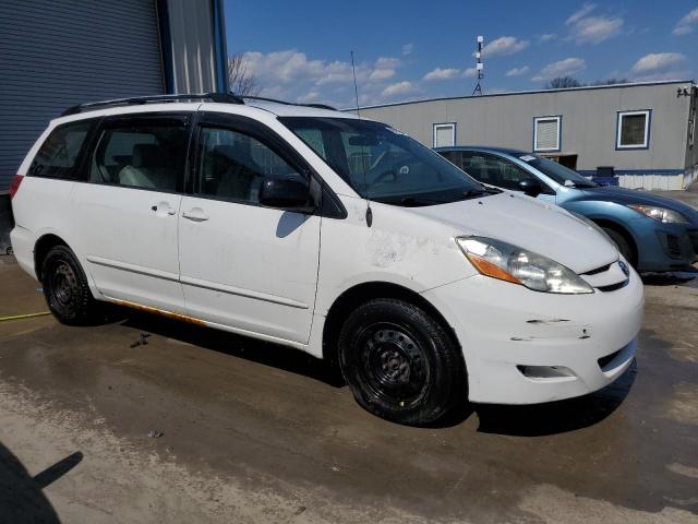 5TDZK23C38S138465 - 2008 TOYOTA SIENNA CE WHITE photo 4