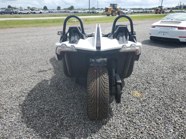 57XAASGD2M8140958 - 2021 POLARIS SLINGSHOT S WHITE photo 6