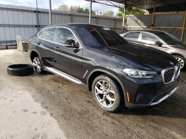 5UX33DT07R9U11149 - 2024 BMW X4 XDRIVE30I BLACK photo 4