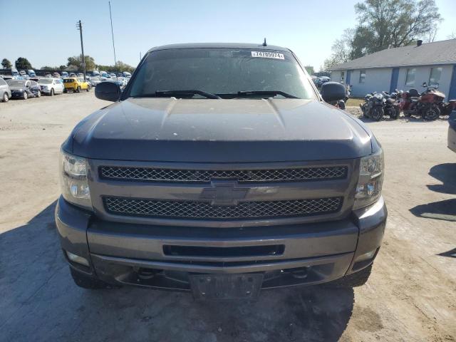 1GCRKSE36BZ318395 - 2011 CHEVROLET SILVERADO K1500 LT GRAY photo 5