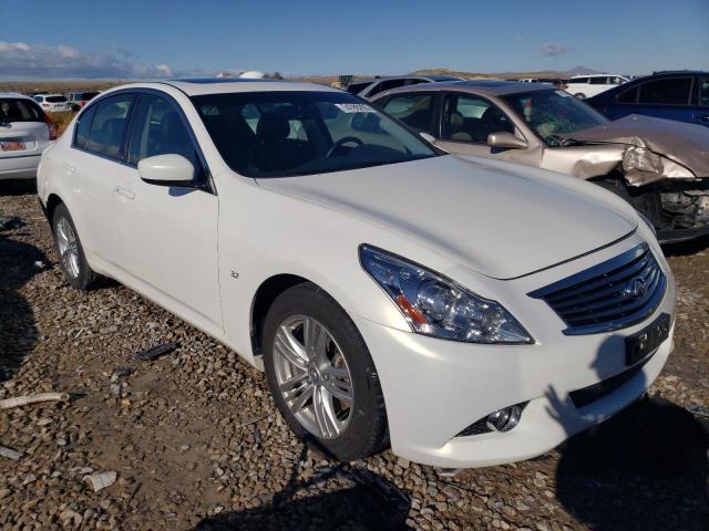 JN1CV6AR8FM650326 - 2015 INFINITI Q40 WHITE photo 4