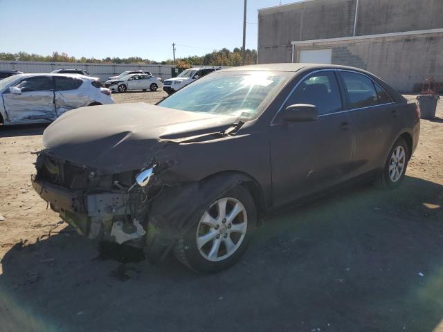 2009 TOYOTA CAMRY SE, 