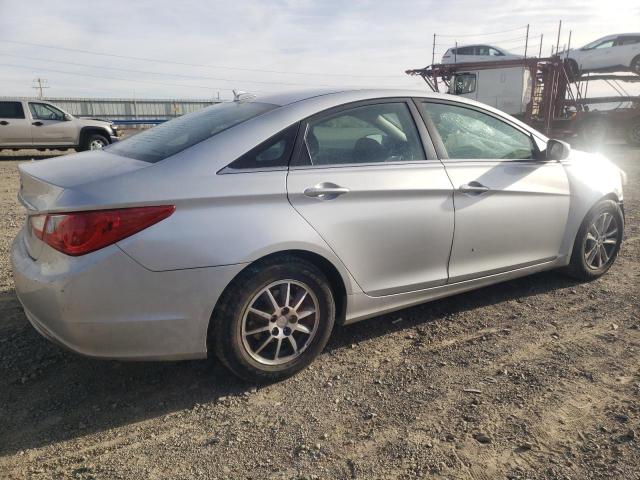 5NPEB4AC7DH673196 - 2013 HYUNDAI SONATA GLS SILVER photo 3