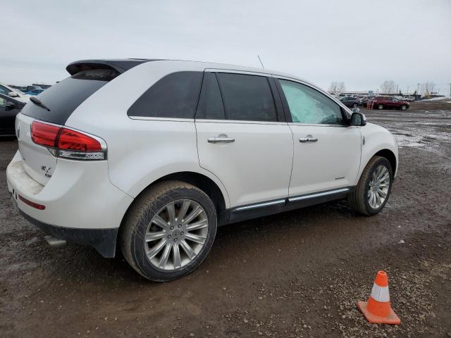 2LMDJ8JK9CBL13578 - 2012 LINCOLN MKX WHITE photo 3