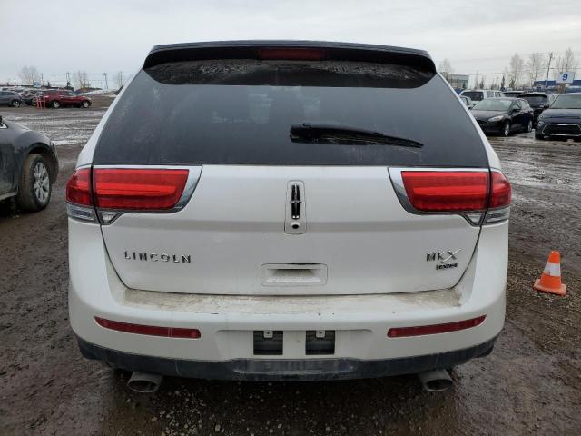 2LMDJ8JK9CBL13578 - 2012 LINCOLN MKX WHITE photo 6