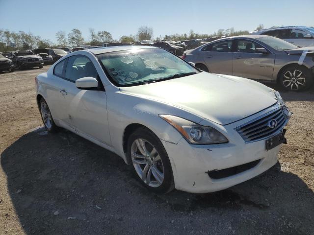 JN1CV6EL9AM152232 - 2010 INFINITI G37 WHITE photo 4