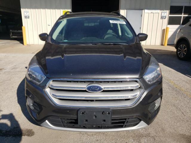 1FMCU9GD1JUC10935 - 2018 FORD ESCAPE SE CHARCOAL photo 5