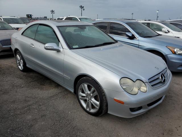 WDBTJ56H17F212593 - 2007 MERCEDES-BENZ CLK 350 SILVER photo 4