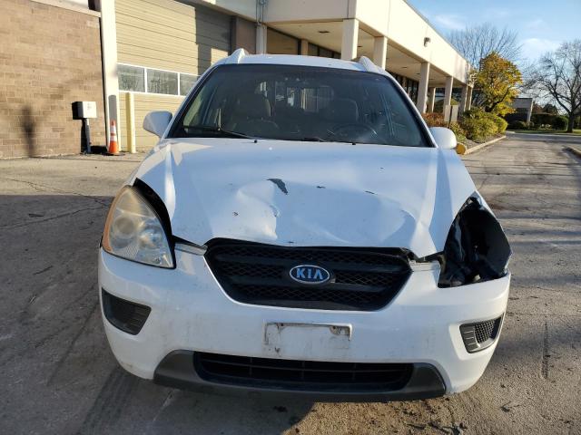 KNAFG526577105569 - 2007 KIA RONDO LX WHITE photo 5