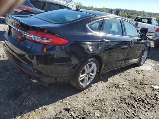 3FA6P0H77JR279185 - 2018 FORD FUSION SE BLACK photo 3