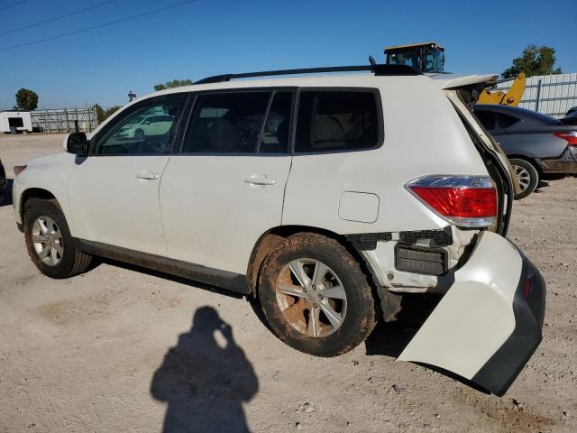 5TDZK3EH1DS098332 - 2013 TOYOTA HIGHLANDER BASE WHITE photo 2