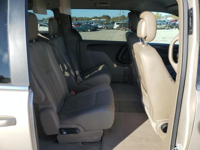 2C4RC1BG4GR245348 - 2016 CHRYSLER TOWN & COU TOURING GOLD photo 10