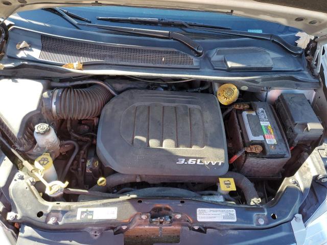 2C4RC1BG4GR245348 - 2016 CHRYSLER TOWN & COU TOURING GOLD photo 11