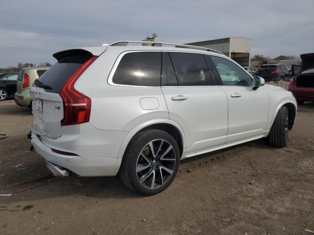 YV4A22PK8K1483202 - 2019 VOLVO XC90 T6 MOMENTUM WHITE photo 3