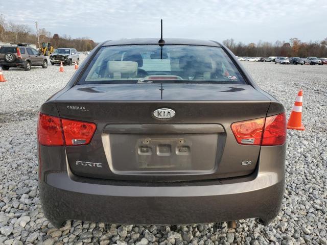 KNAFU4A27D5734758 - 2013 KIA FORTE EX GRAY photo 6