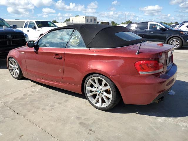 WBAUN7C54DVM27206 - 2013 BMW 135 I Красный фото 2
