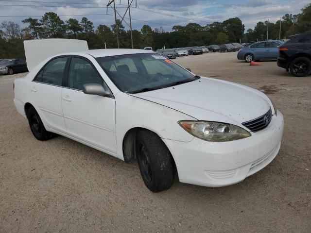 4T1BE32K85U029719 - 2005 TOYOTA CAMRY LE WHITE photo 4