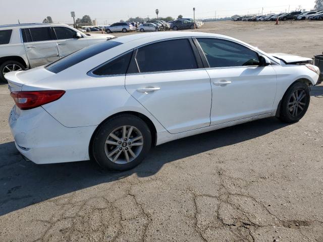 5NPE24AF2GH383446 - 2016 HYUNDAI SONATA SE WHITE photo 3