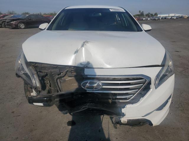 5NPE24AF2GH383446 - 2016 HYUNDAI SONATA SE WHITE photo 5