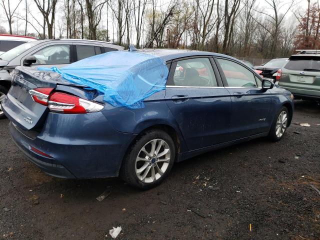 3FA6P0LU9KR156681 - 2019 FORD FUSION SE BLUE photo 3