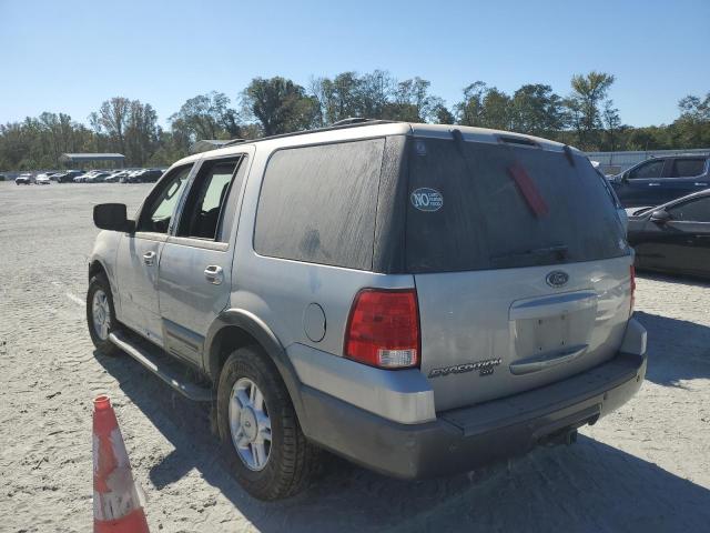 1FMFU15LX4LA45244 - 2004 FORD EXPEDITION XLT SILVER photo 2