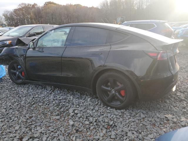 5YJYGDEF6LF046697 - 2020 TESLA MODEL Y GRAY photo 2