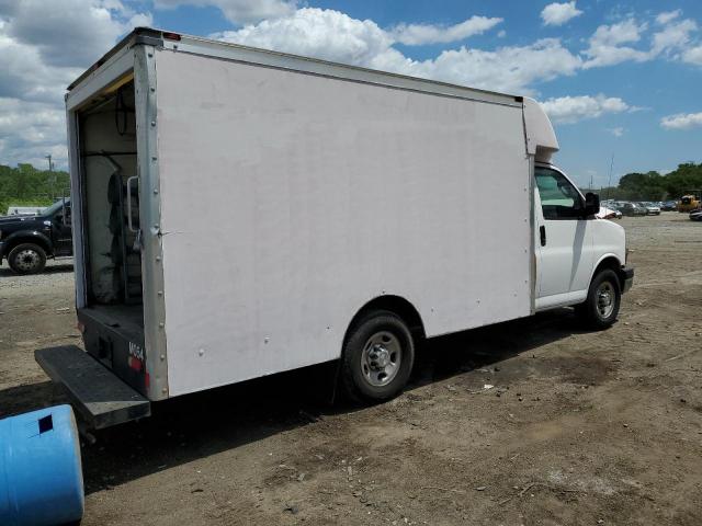 1GB0GRFF0H1337452 - 2017 CHEVROLET EXPRESS G3 WHITE photo 3