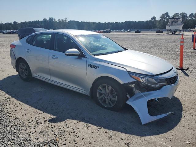 5XXGT4L3XLG439115 - 2020 KIA OPTIMA LX SILVER photo 4