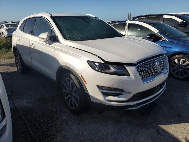 5LMCJ3C9XKUL27662 - 2019 LINCOLN MKC RESERVE კრემისფერი ფოტო 4