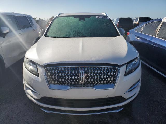 5LMCJ3C9XKUL27662 - 2019 LINCOLN MKC RESERVE კრემისფერი ფოტო 5