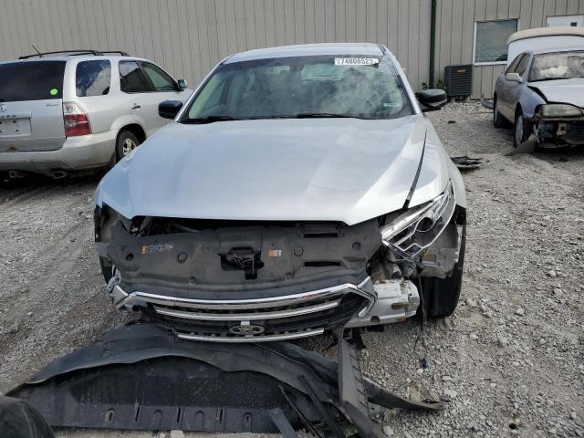 1FAHP2D85HG126261 - 2017 FORD TAURUS SE SILVER photo 5