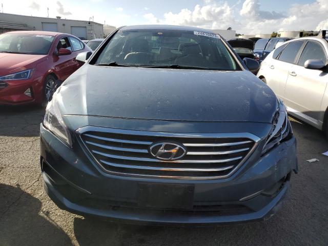 5NPE24AF5GH324200 - 2016 HYUNDAI SONATA SE BLUE photo 5