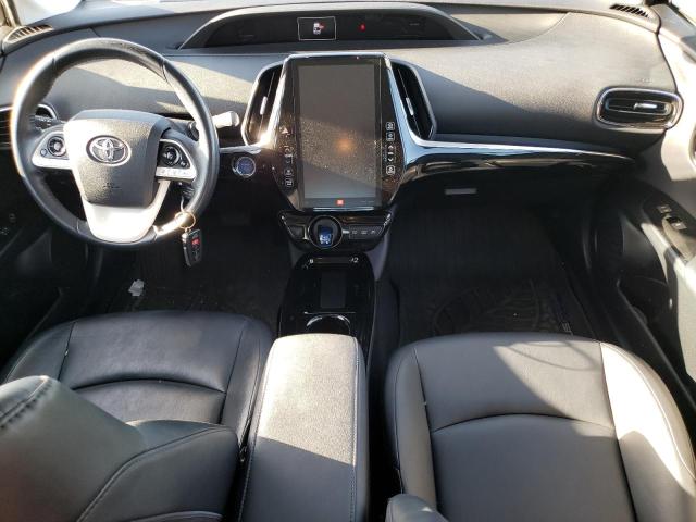 JTDKARFPXJ3075576 - 2018 TOYOTA PRIUS PRIM SILVER photo 8