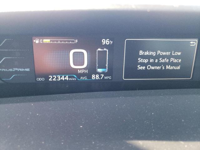 JTDKARFPXJ3075576 - 2018 TOYOTA PRIUS PRIM SILVER photo 9