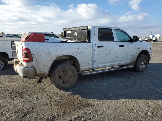 3C6UR5CL9NG105432 - 2022 RAM 2500 TRADESMAN WHITE photo 3