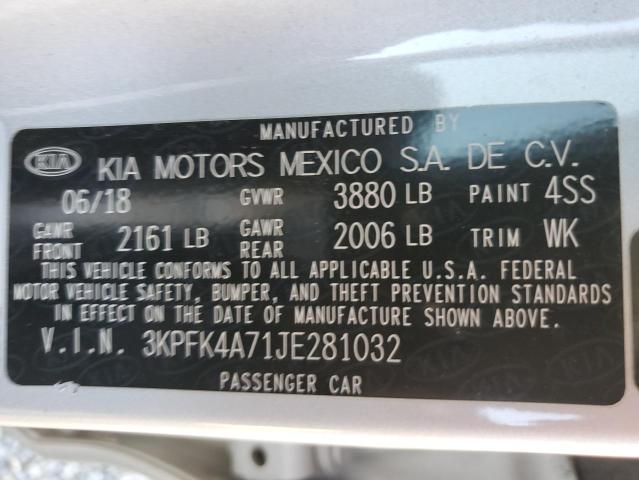 3KPFK4A71JE281032 - 2018 KIA FORTE LX SILVER photo 13