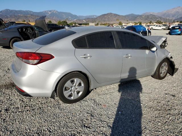 3KPFK4A71JE281032 - 2018 KIA FORTE LX SILVER photo 3