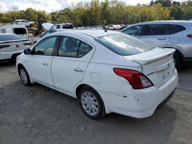 3N1CN7AP3GL845945 - 2016 NISSAN VERSA S WHITE photo 2