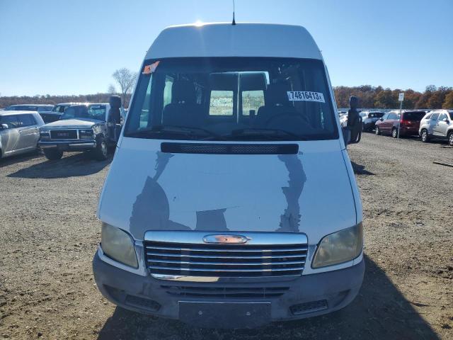 WDYPD544555778421 - 2005 FREIGHTLINER SPRINTER 3500 WHITE photo 5