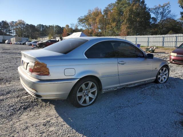 WBABN734X3PJ15828 - 2003 BMW 325 CI SILVER photo 3