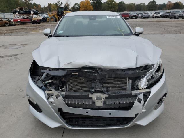 1N4BL4BVXMN385775 - 2021 NISSAN ALTIMA S SILVER photo 5