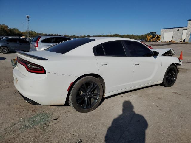 2C3CDXBG4HH547496 - 2017 DODGE CHARGER SE WHITE photo 3