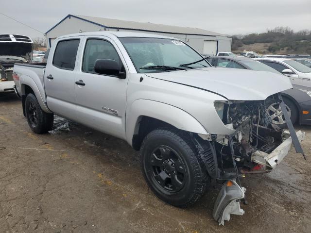 5TEJU62N16Z276782 - 2006 TOYOTA TACOMA DOUBLE CAB PRERUNNER SILVER photo 4
